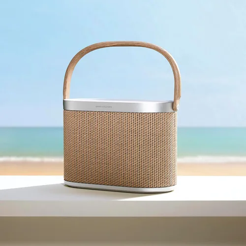 Vista 12 de Bang & Olufsen Beosound A5 - Altavoz Bluetooth portátil con conexión Wi-Fi, correa de transporte, roble oscuro